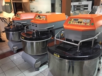 1,5 Çuvallık Hamur Yoğurma Mikseri