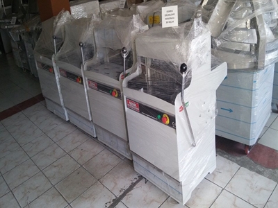 30 Bıçaklı Trabzon Ekmeği Dilimleme Makinası - 0