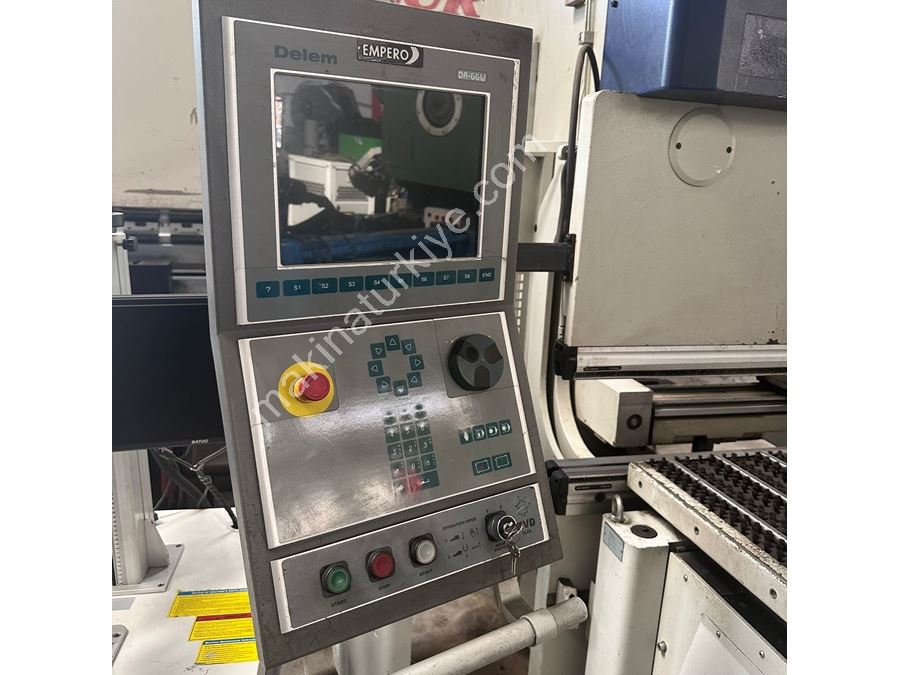 3x120 Ton 8 Eksen Cnc Hidrolik Abkant Pres