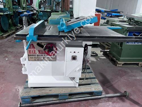 Scie circulaire inclinable à double vitesse