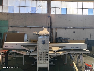 Presse à poinçonner Mvd Marka 30 Tonnes 1250X3000 - 6