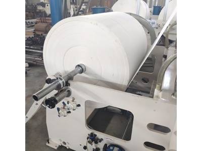 5-Way Z Folding Paper Towel Machine - 1