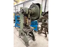 30 Тонный эксцентриковый пресс