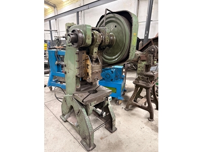 30 Ton Eksantrik Press - 1