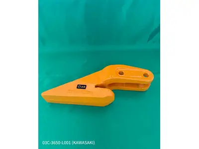 Kawasaki Sol Köşe Tırnak – Yüksek Dayanımlı İş Makinası Kepçe Tırnağı