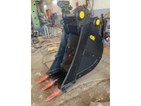 Kanal Kovası (20-25 Ton)