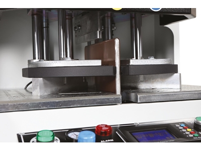 0,2 Mm Otomatik Tek Köşe Kaynak Makinası - 1