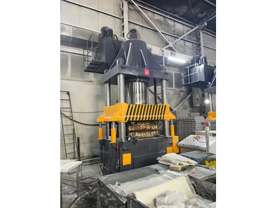1500 Ton Hydraulic Composite Press - 4