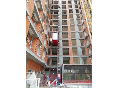 Kiralık 3 Ton İnşaat Asansörü - 4