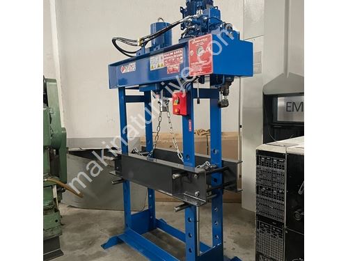 Presse d'atelier hydraulique à colonne motorisée de 100 tonnes de marque Hidroliksan