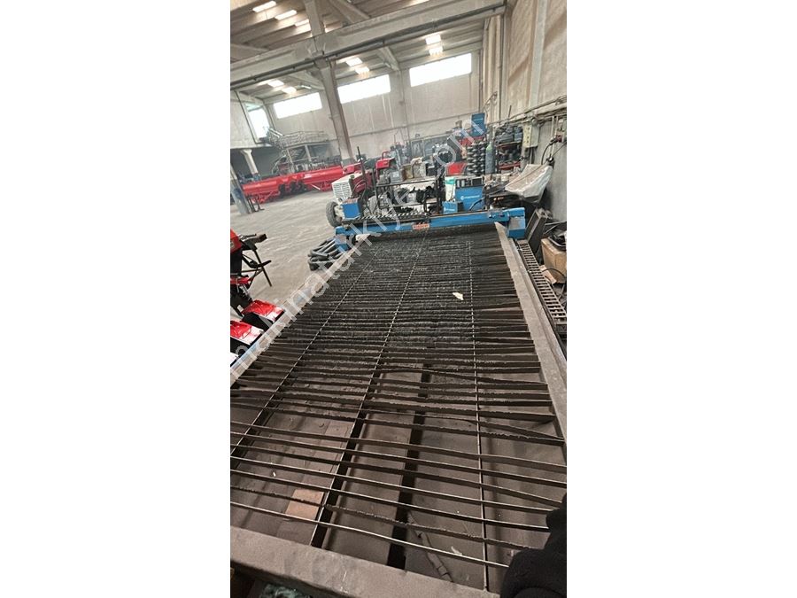 Robocut Marke 2X4 Mt 105 Ampere CNC Plasmaschneider