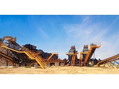 СТАЦИОНАРНАЯ УСТАНОВКА С ПЛАСТИНЧАТЫМ И ВОБЛЕР ПИТАТЕЛЕМ - 1