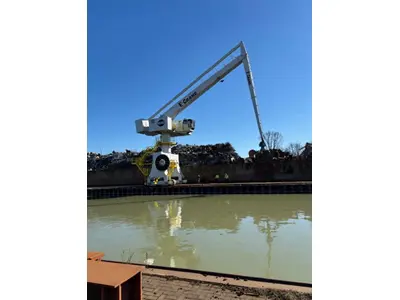 29 Meter Scrap Crane