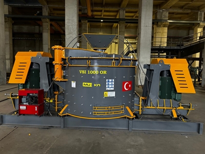 100-120 Kapasiteli Dik Milli Kırıcı - 1