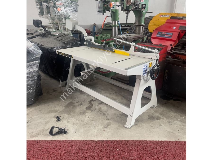 Гильотинные ножницы Manc Marka 127 см с лезвием 1,5 мм (новые)