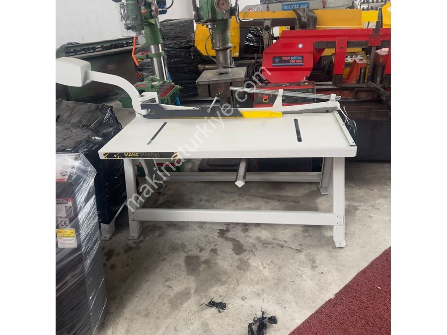 Гильотинные ножницы Manc Marka 127 см с лезвием 1,5 мм (новые)