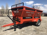 Remorque de distribution d'engrais solide de 10 m³ (2)