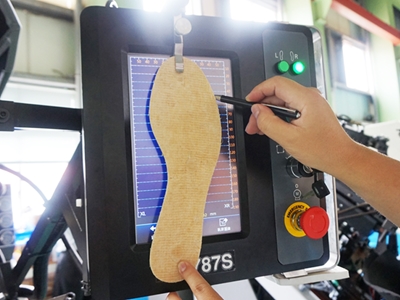 Chenfeng Ayakkabı Ön Monte Makinası - 2