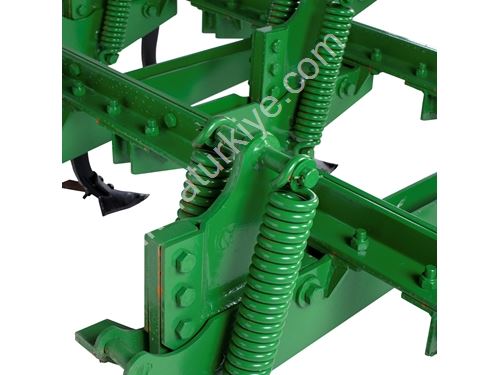 3 Sıra 11 Ayaklı Kademeli Kültivatör