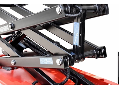 6.5 m (320 kg) Scissor Personnel Lifting Platform - 3