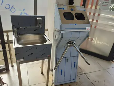 Paslanmaz Ayaklı Lavabo Manuel