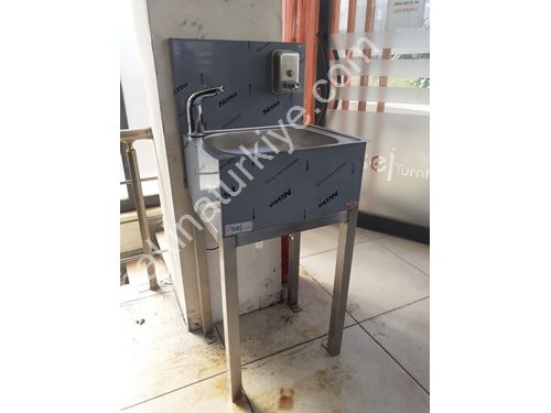 Paslanmaz Ayaklı Lavabo Manuel