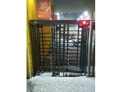 220Cm 
Tam Kafes Tipi Boyalı Tam Boy Turnike - 4