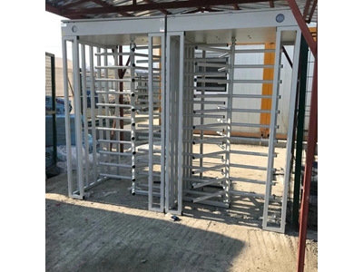 220Cm 
Tam Kafes Tipi Boyalı Tam Boy Turnike - 1