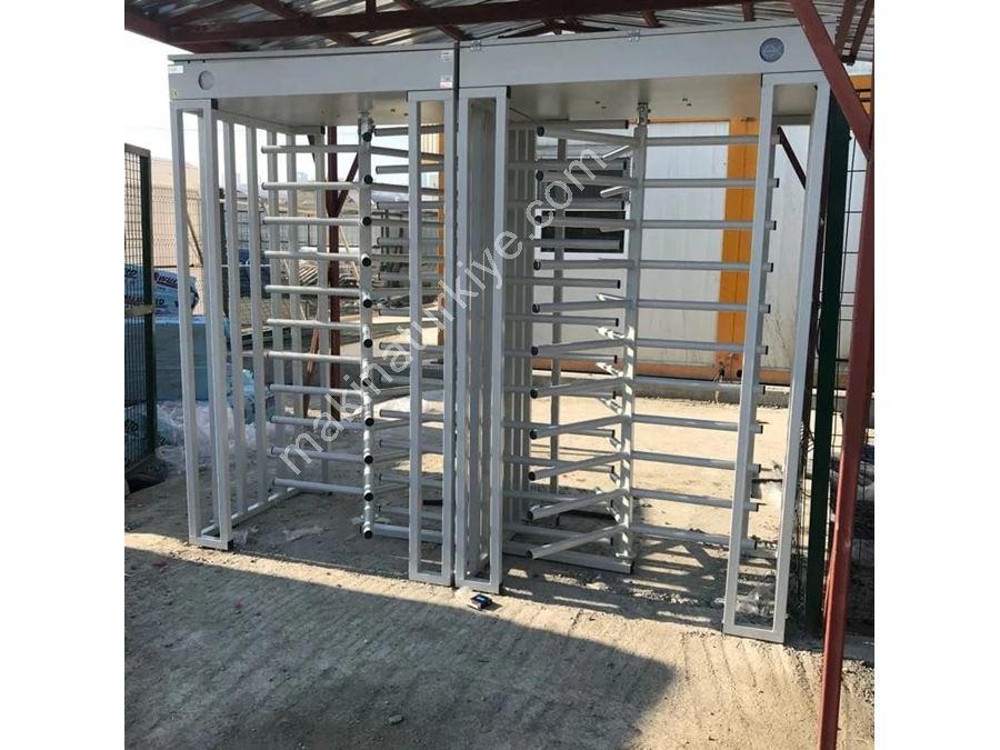 220Cm 
Tam Kafes Tipi Boyalı Tam Boy Turnike