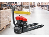 Мини-погрузчик емкостью 1.500 кг