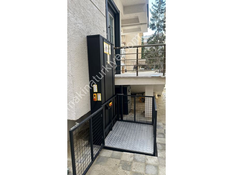 300Kg Aluminum Disabled Load Lift