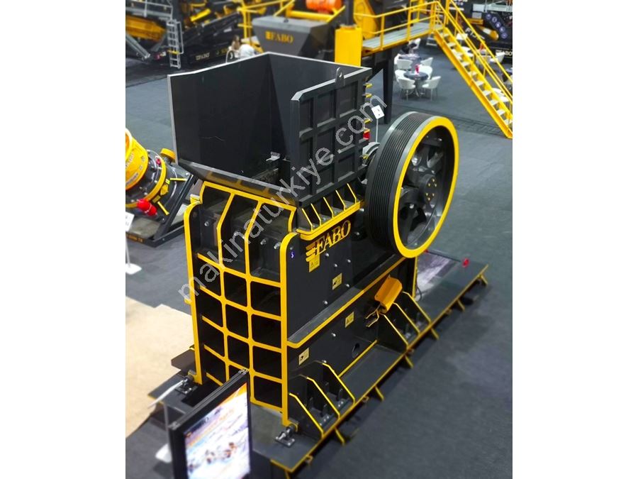 320-600 Ton / Saat Çeneli Kırıcı