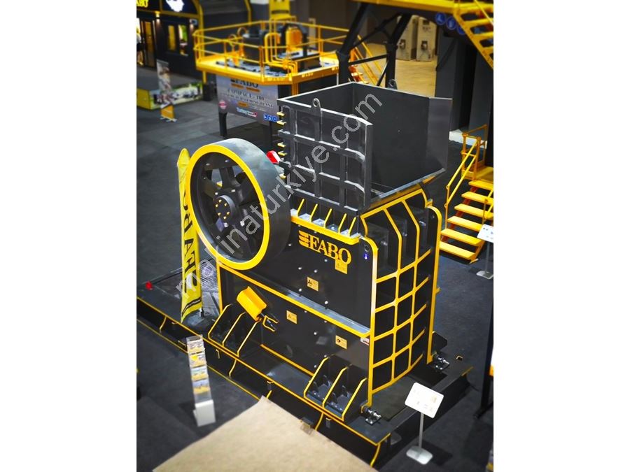 320-600 Ton / Saat Çeneli Kırıcı