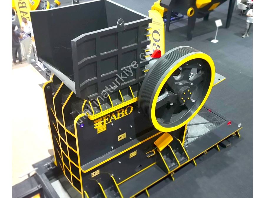 320-600 Ton / Saat Çeneli Kırıcı