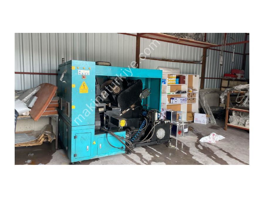 Machine de découpe circulaire entièrement automatique