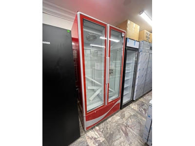 Soğutuculu Meşrubat Dolabı - 1