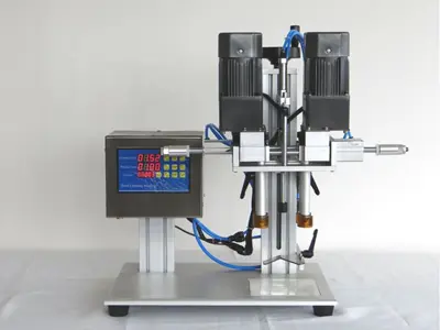 60 Kapak/Dk Vidalı Kapak Sıkma Kapatma Makinesi