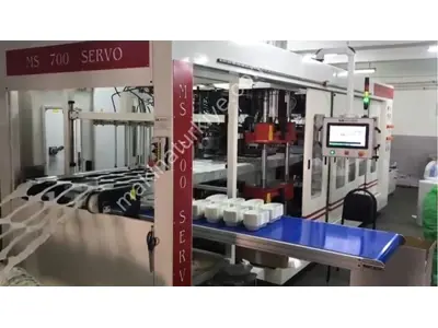 900×700×160 mm 2 İstasyon Yerinde Kesmeli Termoform Makinesi