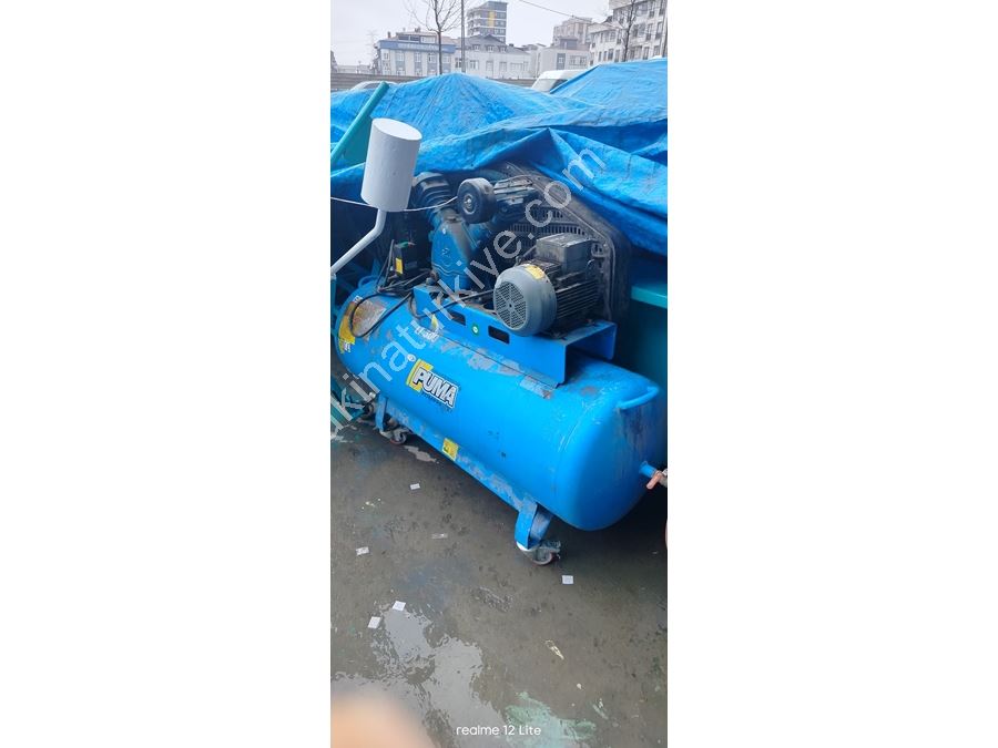 Compresseur d'air Puma à huile silencieux de 300 L 5,5 ch