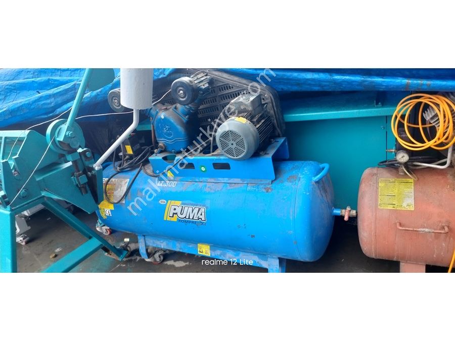 Compresseur d'air Puma à huile silencieux de 300 L 5,5 ch