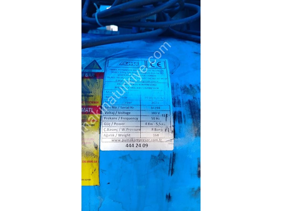 Compresseur d'air Puma à huile silencieux de 300 L 5,5 ch