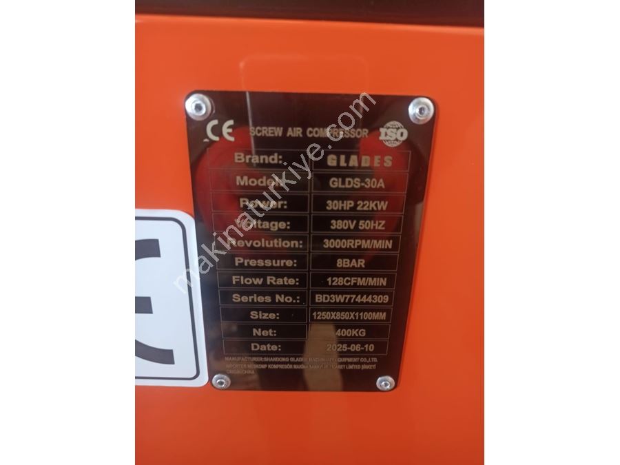 30 Hp (22 Kw) İnvertörlü-Asenkron Motorlu Vidalı Sıfır Kompresör Seti