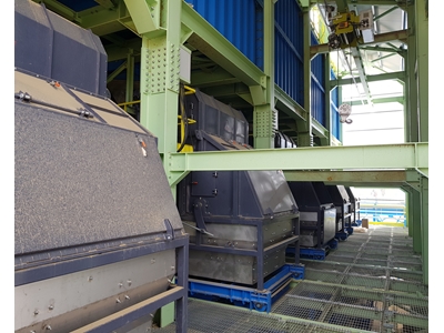 Zweistufiger trockener Magnetwalzentrenner für Erzabfälle - 3