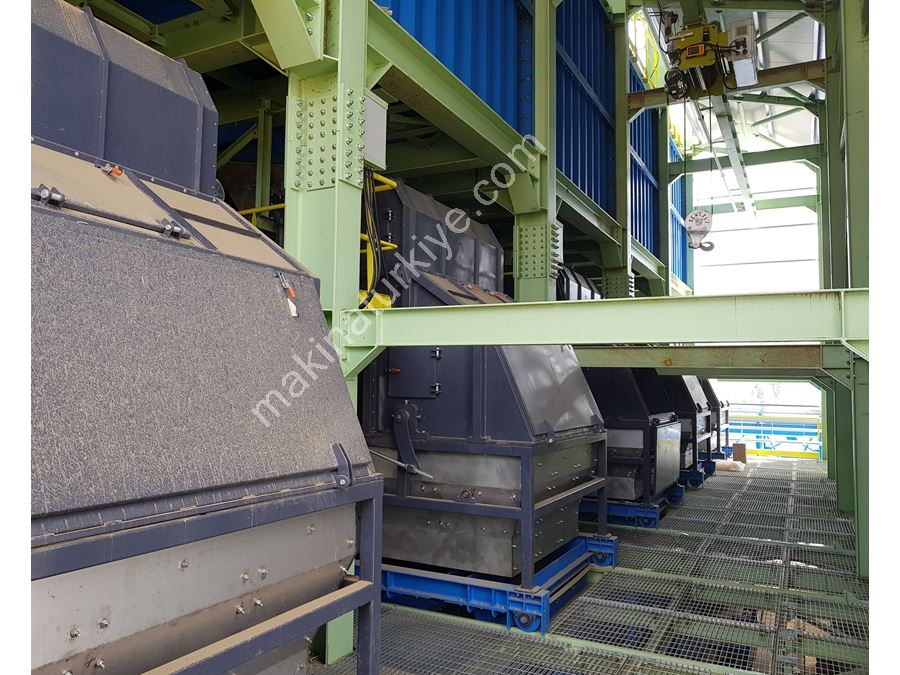 Zweistufiger trockener Magnetwalzentrenner für Erzabfälle