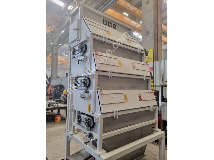 Vibro Beslemeli Yüksek Alan Şiddetli Perm-Roll Manyetik Separatör