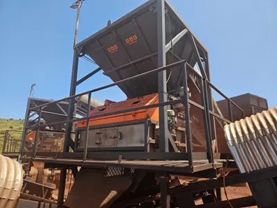 Vibro Beslemeli Yüksek Alan Şiddetli Perm-Roll Manyetik Separatör