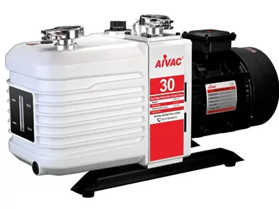 30 m³/h ​​​​Yağlı Tip Çift Kademeli Vakum Pompası