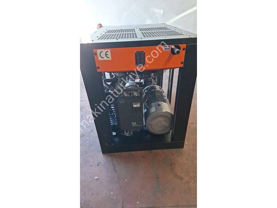 50 Hp (37 Kw) İnvertörlü-Asenkron Motorlu Vidalı Sıfır Kompresör Seti (1000 Lt Tank+ Kurutucu )