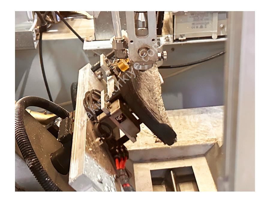 Tabana Otomatik İlaç Sürme Makinesi