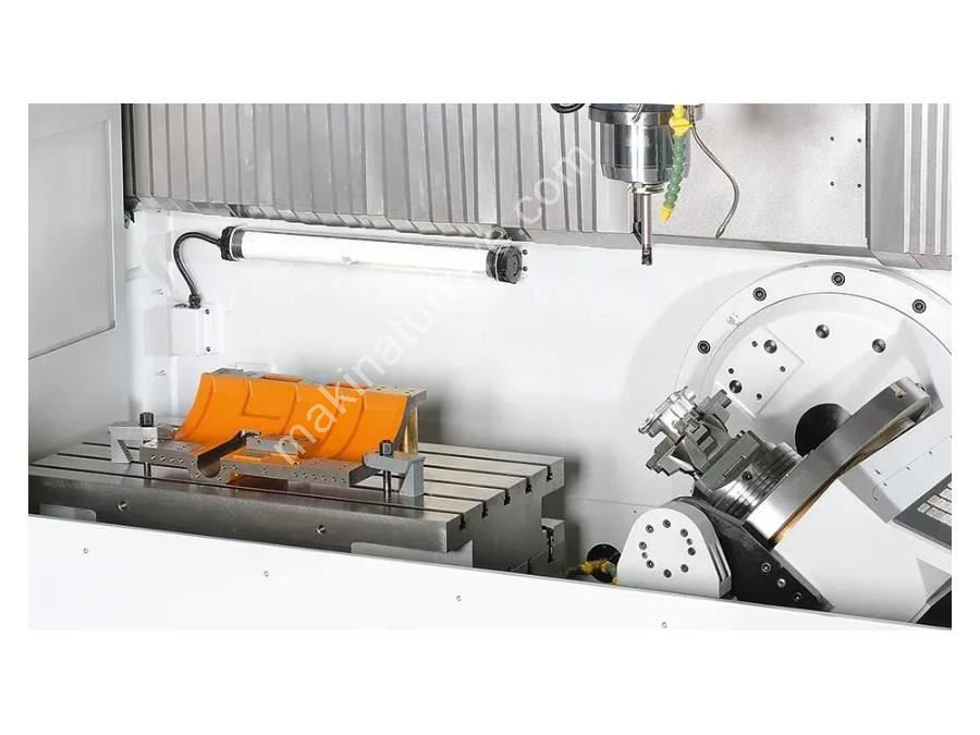 1530X530x465 Mm Hareket Mesafeli 5 Eksen Cnc İşleme Merkezi